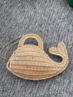 Tommy Bahama Woven Straw Whale Crossbody Bag - Natural Beige